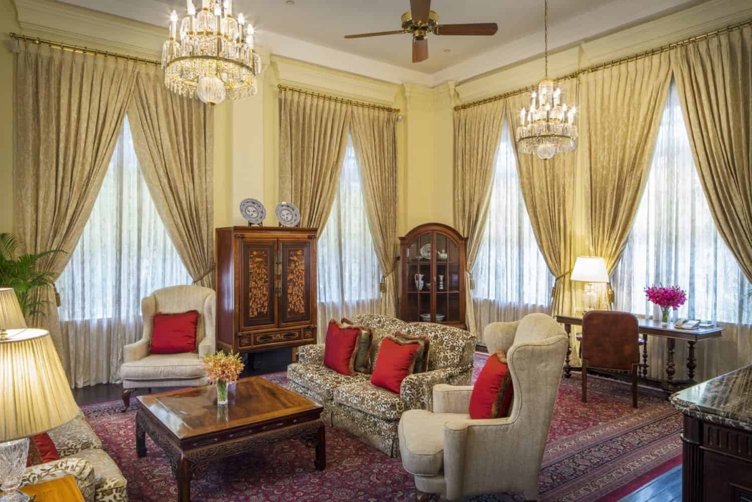 Raffles-Hotel-Presidential-Suite-Living-Room