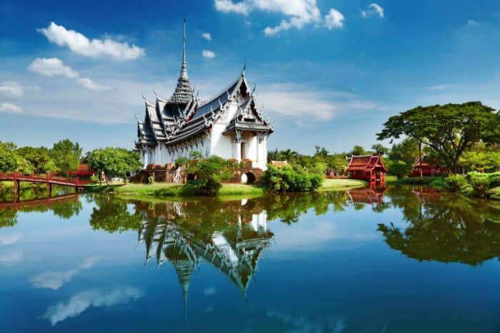 Thailand. Sanphet Prasat Palace, parken