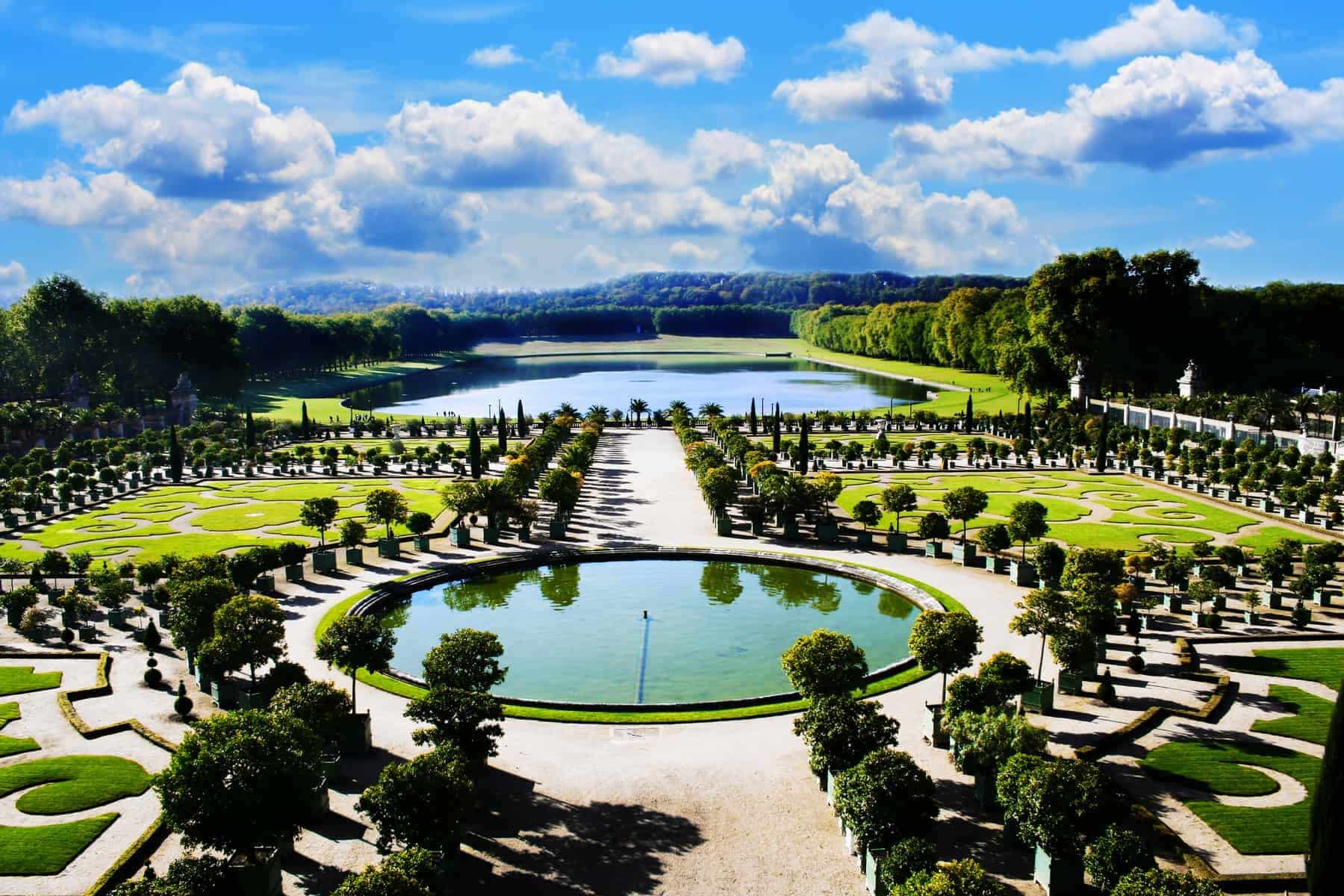 De franske slotte: Versailles, royal garden in Paris
