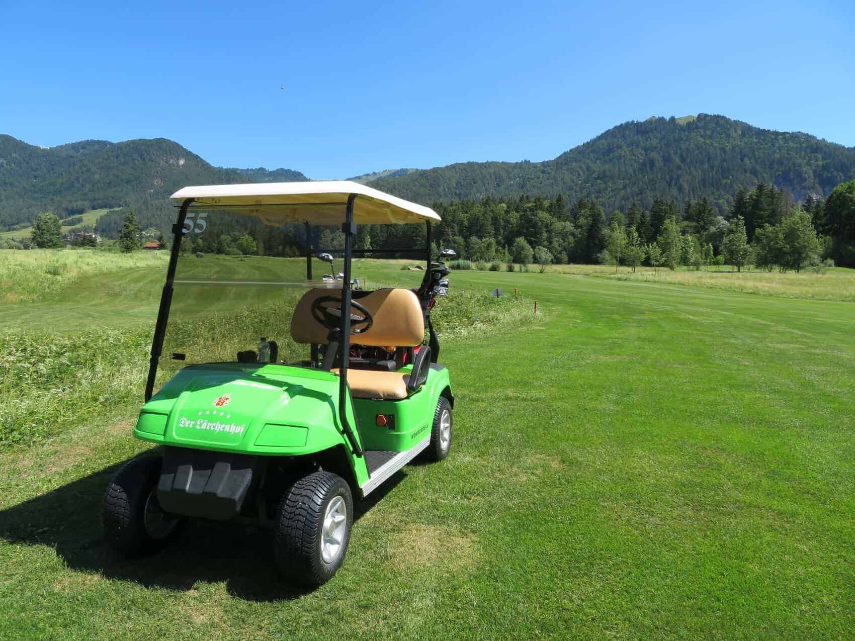 Lärchenhof golf cart på banen