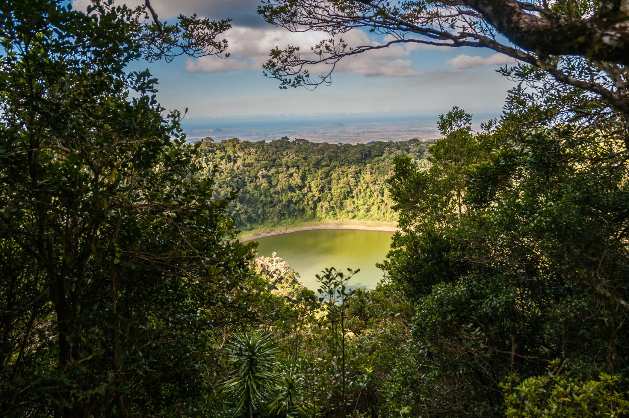 Sø i Amber Mountain National Park, i Diana-regionen i det nordlige, rejsen til  Madagaskar.