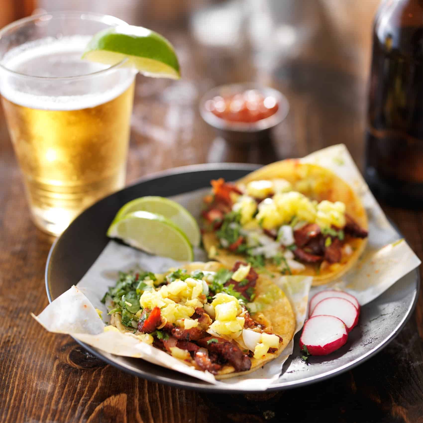 Tacos majs tortillas og en lille San Miguel øl til? Mexicansk mad når den er mest autentisk