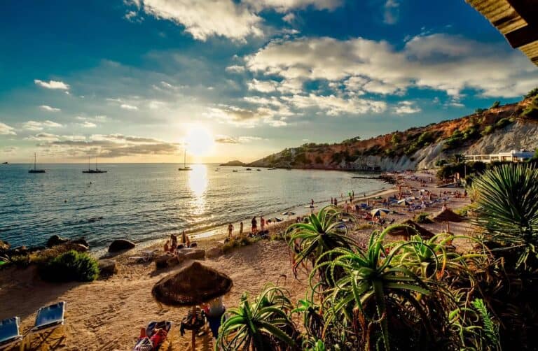 Hvad er Balearerne? Cala d'Hort Beach